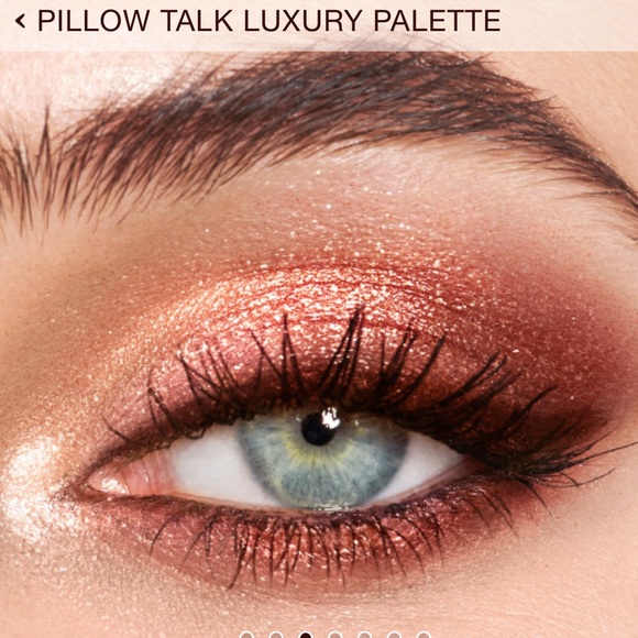 Charlotte Tilbury PILLOW TALK LUXURY PALETTE
LUXURY PALETTE OF POPS - Picture 3 of 10